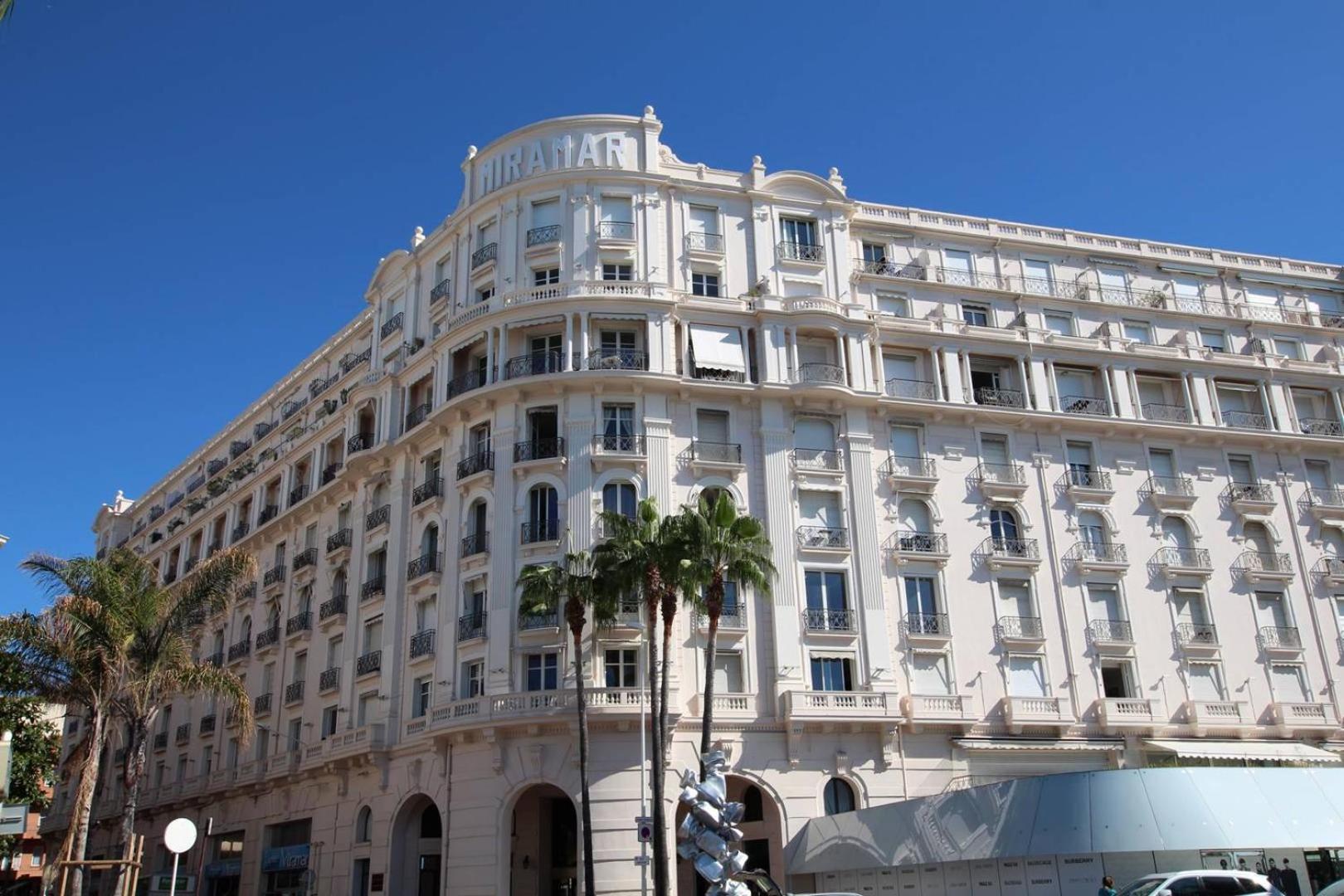 Croisette - Au Calme Avec Terrasse Appartement Cannes